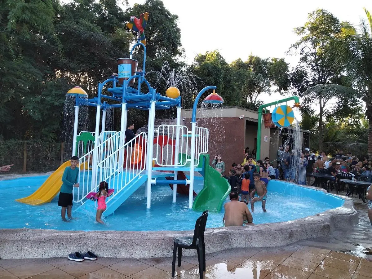 C204 Aldeia Do Lago: Lakeside Retreat with Aqua Park & EV Charging Caldas Novas